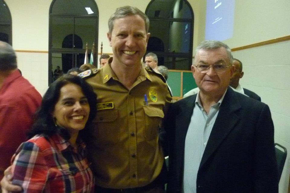 REUNIÃO NO JARDIM DAS AMÉRICAS, COM O COMANDANTE GERAL DA POLÍCIA MILITAR DO PARANÁ – CEL. ROBERSON BONDARUK.