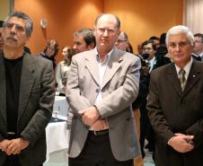 Coronéis da PM Roberson e César lançam 4ª edição do livro "Polícia Comunitária"