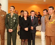 Coronéis da PM Roberson e César lançam 4ª edição do livro "Polícia Comunitária"