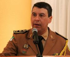 Coronéis da PM Roberson e César lançam 4ª edição do livro "Polícia Comunitária"