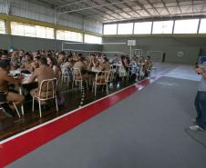 Cadetes da Academia Policial Militar do Guatupe em treinamento com a Rede de Desenvolvimento Local.