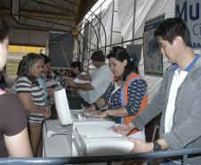 Cascavel recebe a Feira de Serviços UPS Mutirão da Cidadania, coordenada pelas Secretarias da Justiça, Cidadania e Direitos Humanos (SEJU) e de Relações com a Comunidade, em parceria com a Prefeitura de Cascavel, demais instituições estaduais e da sociedade civil.Cascavel, 31/08/2013.Foto: Levy Ferreira/SERC