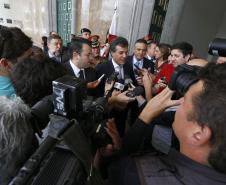 O governador Beto Richa entrega nesta terça-feira (17), às 11 horas, 22 caminhonetes para a Polícia Rodoviária Estadual, que serão usadas pela corporação durante o período de festas de fim de ano. Participaram da solenidade: secretário de Segurança, Cid Vasques, Cdte. Geral da PMPR, cel. Cesar Vinicius Kogut e o  cdte. da BPRv, ten. cel. Daniel dos Santos. Curitiba, 17-12-13.Foto: Arnaldo Alves / ANPr.