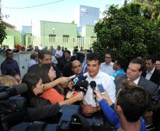 Governador Beto Richa, acompanhado pelo, Secretário de Comunicação Social, Marcelo Catani, Secretário de Segurança, Leon Grupenmacher, Deputado Artagão Junior, Prefeito Edison Kersten e demais autoridades, inaugura a nova sede do IML.Paranaguá, 29/04/2014Foto: Ricardo Almeida / ANPr