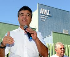 Governador Beto Richa, acompanhado pelo, Secretário de Comunicação Social, Marcelo Catani, Secretário de Segurança, Leon Grupenmacher, Deputado Artagão Junior, Prefeito Edison Kersten e demais autoridades, inaugura a nova sede do IML.Paranaguá, 29/04/2014Foto: Ricardo Almeida / ANPr