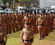 O governador Beto Richa recebeu nesta quinta-feira (29), em Cascavel, os novos 531 soldados e bombeiros militares que reforçarão o policiamento nos 94 municípios das regiões Oeste e Sudoeste, pertencentes ao 5º Comando Regional da Polícia Militar (CRPM). Cascavel, 29/05/2014.Foto: Daniel Meneghetti/PMPR