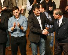 O governador Beto Richa  apresentou os novos policiais e bombeiros militares que atuarão em Maringá e região.Maringá, 29-05-14.Foto: Arnaldo Alves / ANPr.