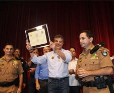 Governador Beto Richa entrega Carta Constitutiva ao CONSEG de Paranavaí