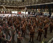 O Governador Beto Richa, participou da solenidade de formatura novos policiais militares e bombeiros, em Ponta Grossa,  campos gerais.
.
