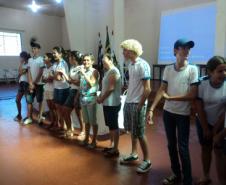 Coordenadora Estadual dos CONSEGs levou a proposta do CONSEG JOVEM para o Conselho Comunitário de Primeiro de Maio e para os alunos do Ensino Médio