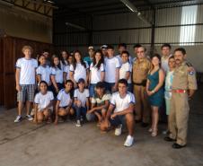 Coordenadora Estadual dos CONSEGs levou a proposta do CONSEG JOVEM para o Conselho Comunitário de Primeiro de Maio e para os alunos do Ensino Médio