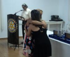 Coordenadora Estadual para Assuntos dos CONSEGs recebe homenagem do Conselho Comunitário de Segurança Primeiro de Maio, no término do evento realizado no município.
