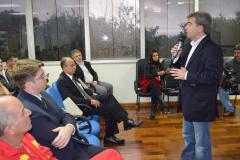 Almeida Cesar se reúne com forças de segurança pública em Foz do Iguaçu