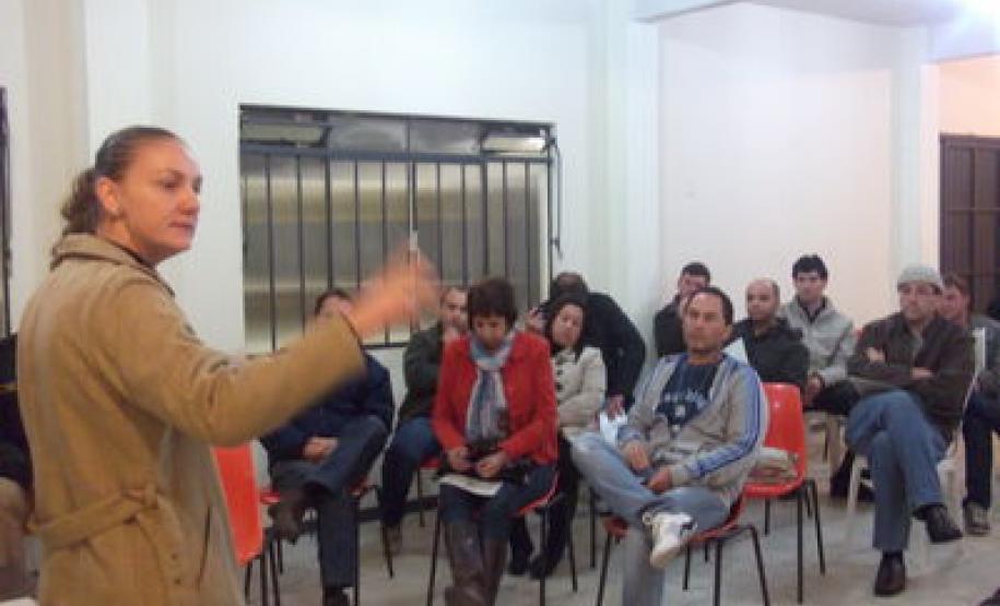 REUNIÃO PARA CRIAÇÃO DE CONSEG NO BAIRRO MOSSUNGUÊ