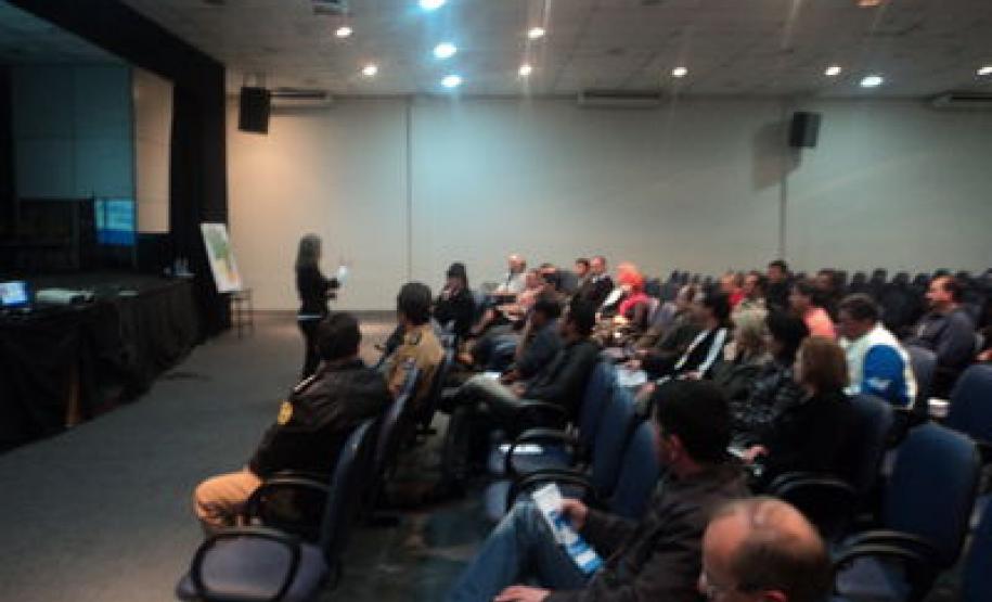 REUNIÃO PARA REATIVAÇÃO DO CONSEG COLOMBO.