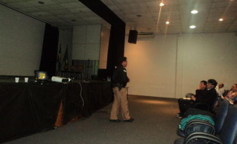 REUNIÃO PARA REATIVAÇÃO DO CONSEG COLOMBO.