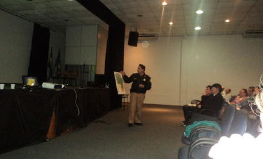 REUNIÃO PARA REATIVAÇÃO DO CONSEG COLOMBO.