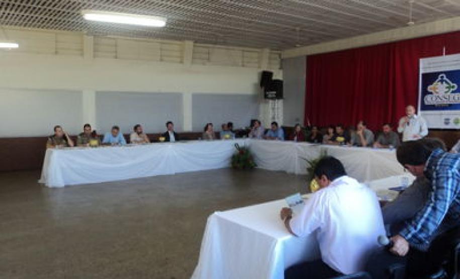 PARTICIPAÇÃO DA COORDENAÇAO ESTADUAL DOS CONSEGs NA REUNIAO DA AMUVI, NO MUNICÍPIO DE NOVO ITACOLOMI.