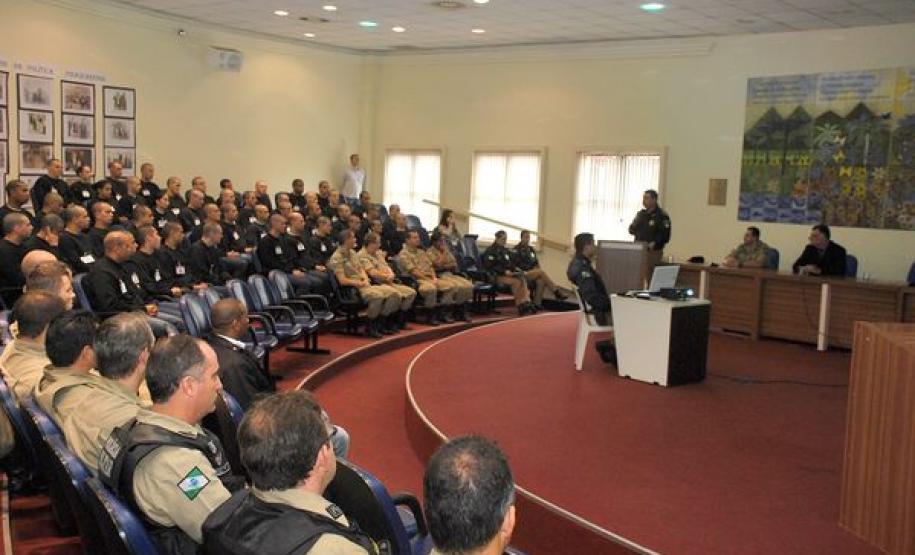 Coronel César ministra aula inaugural para Curso de Formação de Soldados em Piraquara