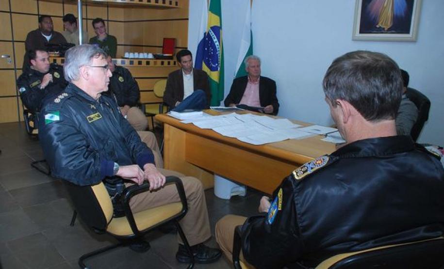 Prefeitura de Fazenda Rio Grande construirá nova sede da PM na cidade Prefeitura de Fazenda Rio Grande construirá nova sede da PM na cidade