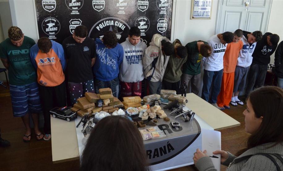 Operação Liberdade captura 37 na região sul de Curitiba