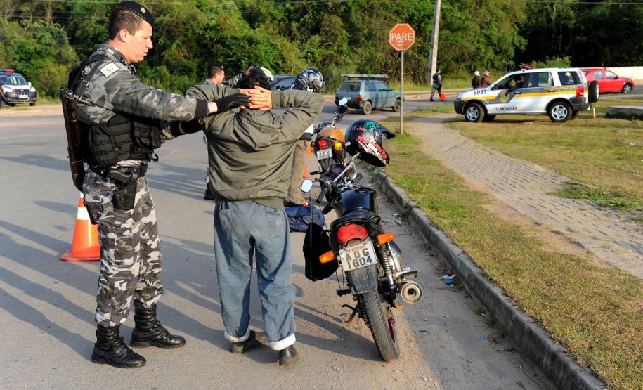 Instalação da UPS - Unidade Paraná Seguro no Bairro