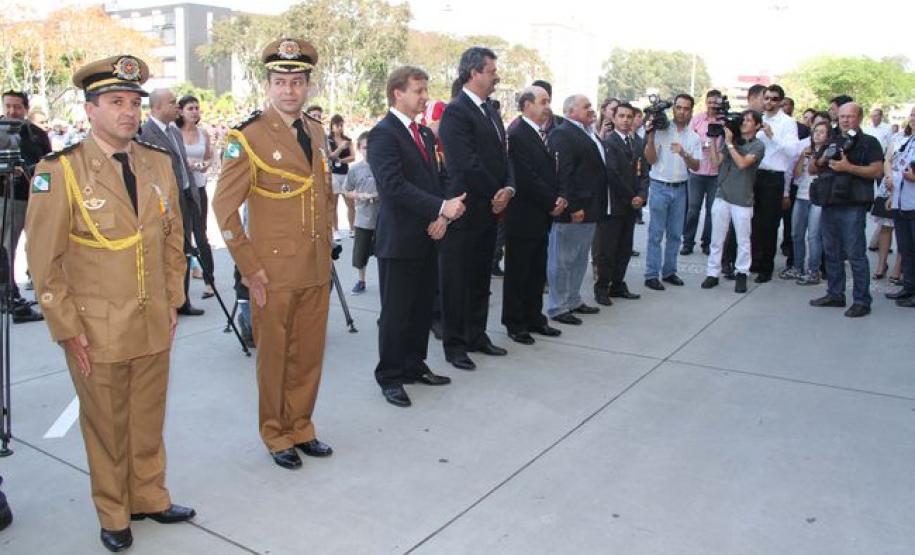 Centenário do Corpo de Bombeiros é comemorado com entrega de viaturas e desfile