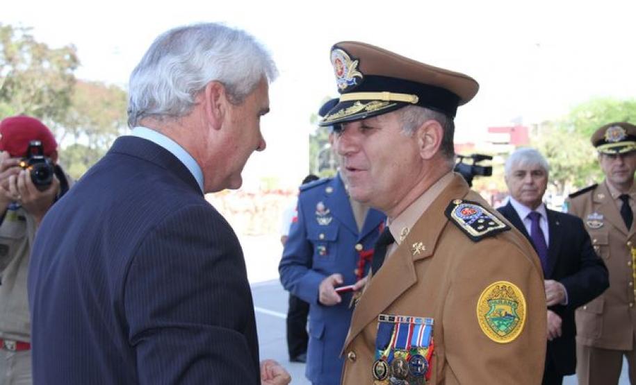 Centenário do Corpo de Bombeiros é comemorado com entrega de viaturas e desfile