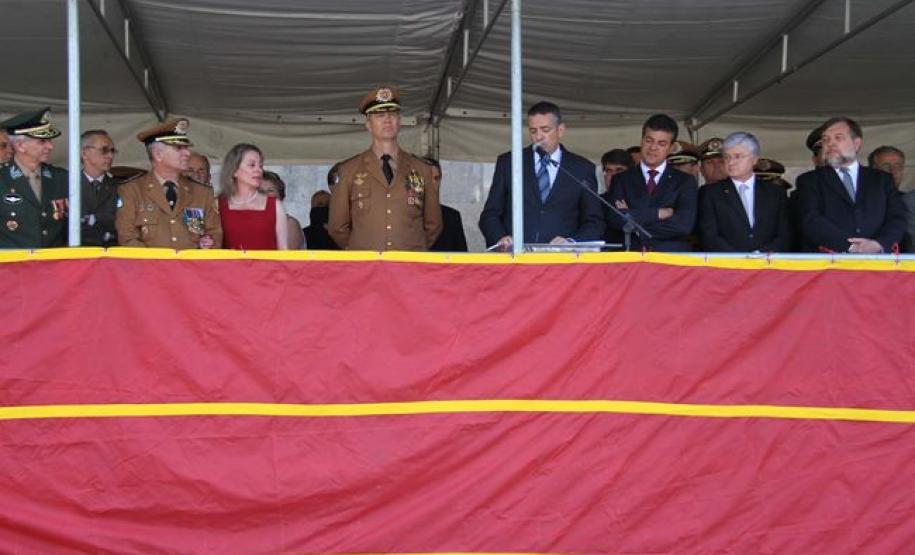 Centenário do Corpo de Bombeiros é comemorado com entrega de viaturas e desfile