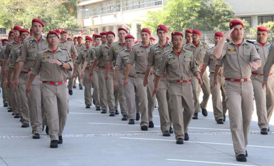 Centenário do Corpo de Bombeiros é comemorado com entrega de viaturas e desfile