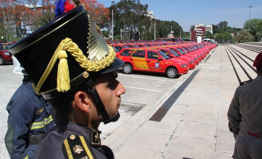 Centenário do Corpo de Bombeiros é comemorado com entrega de viaturas e desfile