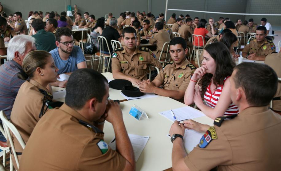 Cadetes da Academia Policial Militar do Guatupe em treinamento com a Rede de Desenvolvimento Local.
