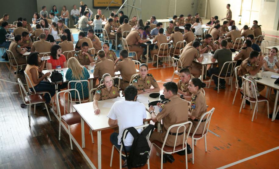 Cadetes da Academia Policial Militar do Guatupe em treinamento com a Rede de Desenvolvimento Local.