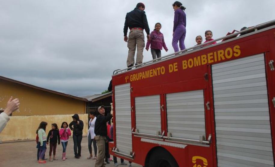 Dia das crianças é comemorado com festa em todas as UPSs da capital