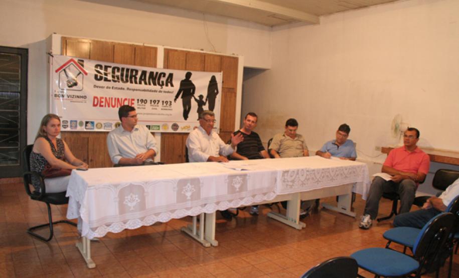 Penúltima reunião do ano - CONSEG Bandeirantes Lideranças e comunidade participam de reunião do Conseg