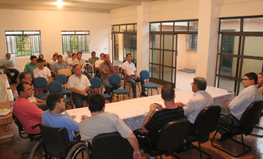 Penúltima reunião do ano - CONSEG Bandeirantes Autoridades, lideranças e comunidade comprometidas com a segurança do município. Diversos assuntos foram debatidos no penúltimo encontro do ano.