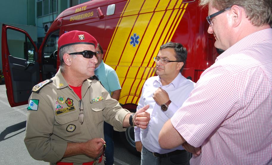 Três novas ambulâncias do Siate são entregues para atendimento no litoral