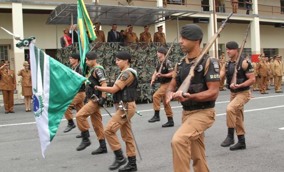 Medalhas “Patrono Coronel João Gualberto” são entregues pela PM em Curitiba