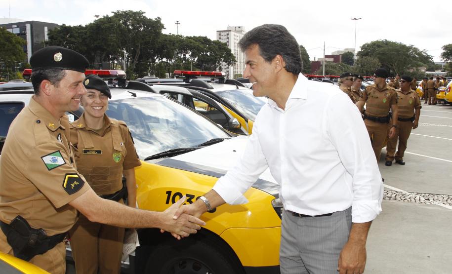 Entrega de viaturas para as polícias civil e militar