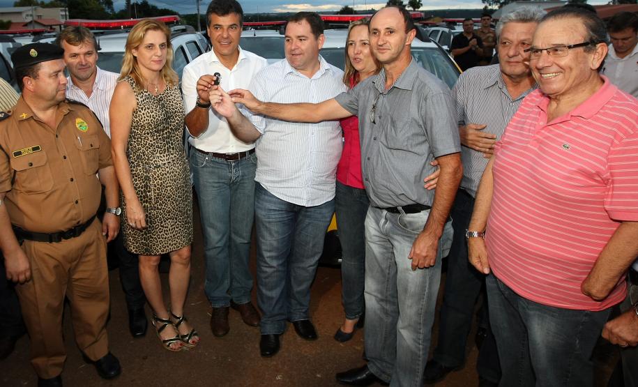 Governo entrega novas viaturas para a região de Campo Mourão