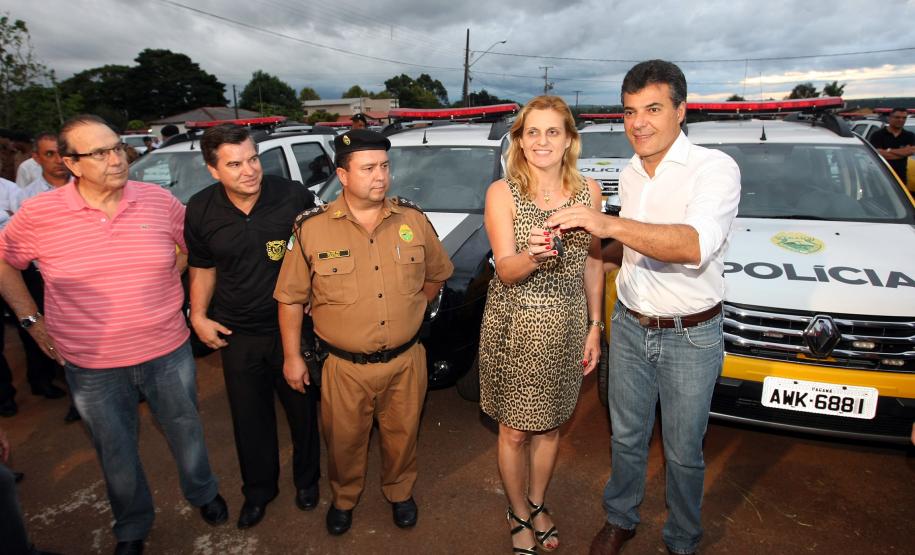 Governo entrega novas viaturas para a região de Campo Mourão