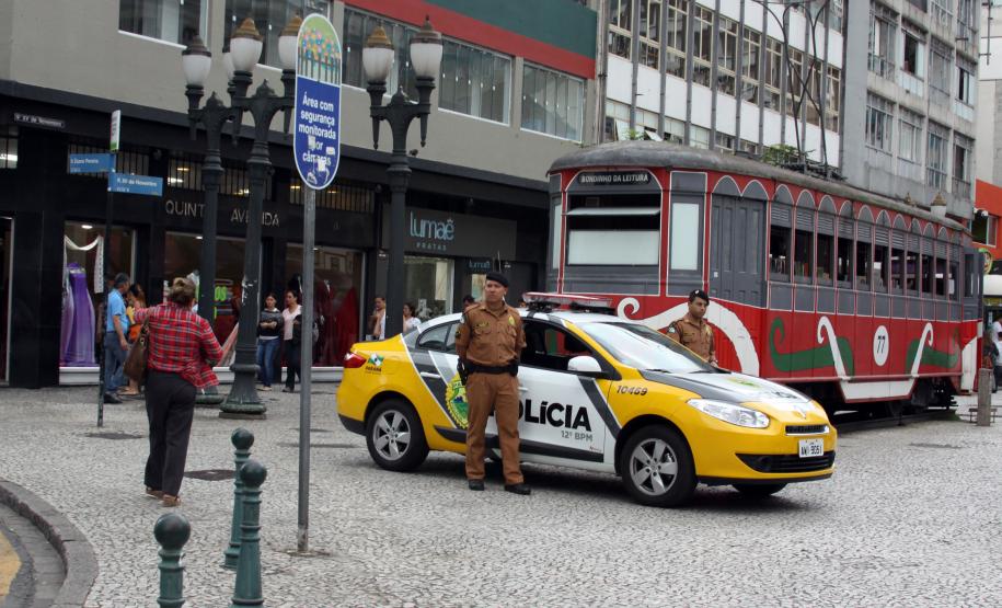 População paranaense aprova novas viaturas policiais nas ruas População paranaense aprova novas viaturas policiais nas ruas