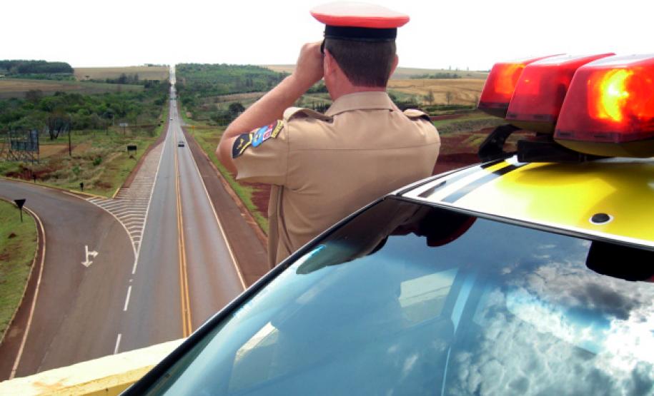 Polícia rodoviária vai reforçar fiscalização durante o feriado Polícia rodoviária vai reforçar fiscalização durante o feriado