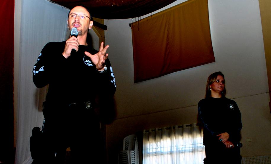 Policiais da Denarc ministram palestra sobre prevenção às drogas em escolas