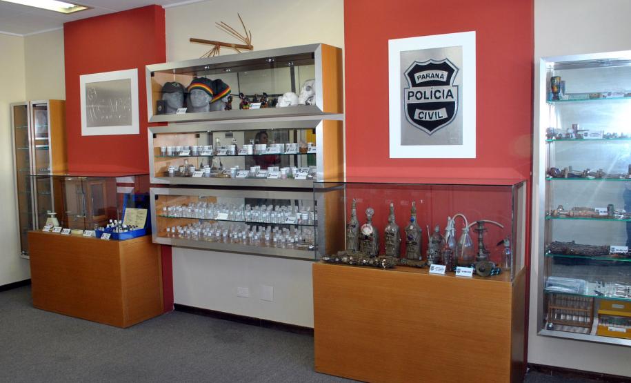 Museu da Denarc orienta crianças sobre os riscos da utilização de drogas