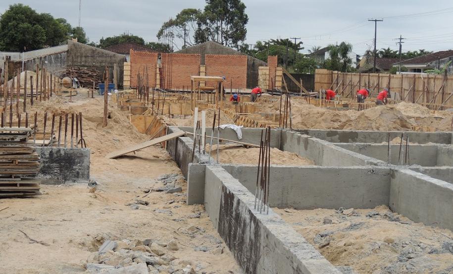 Início das obras do novo quartel do Corpo de Bombeiros de Matinhos, litoral do Estado