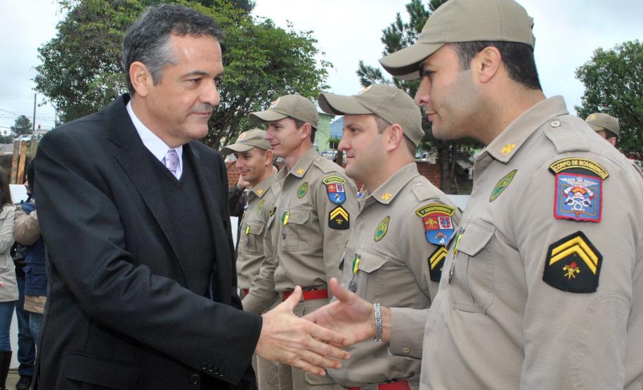 Governo do Estado entrega novo quartel e viaturas para o Corpo de Bombeiros em Pinhais