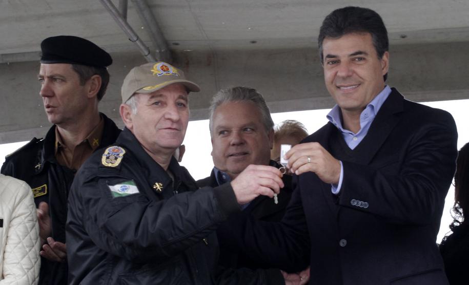 Governo do Estado entrega novo quartel e viaturas para o Corpo de Bombeiros em Pinhais