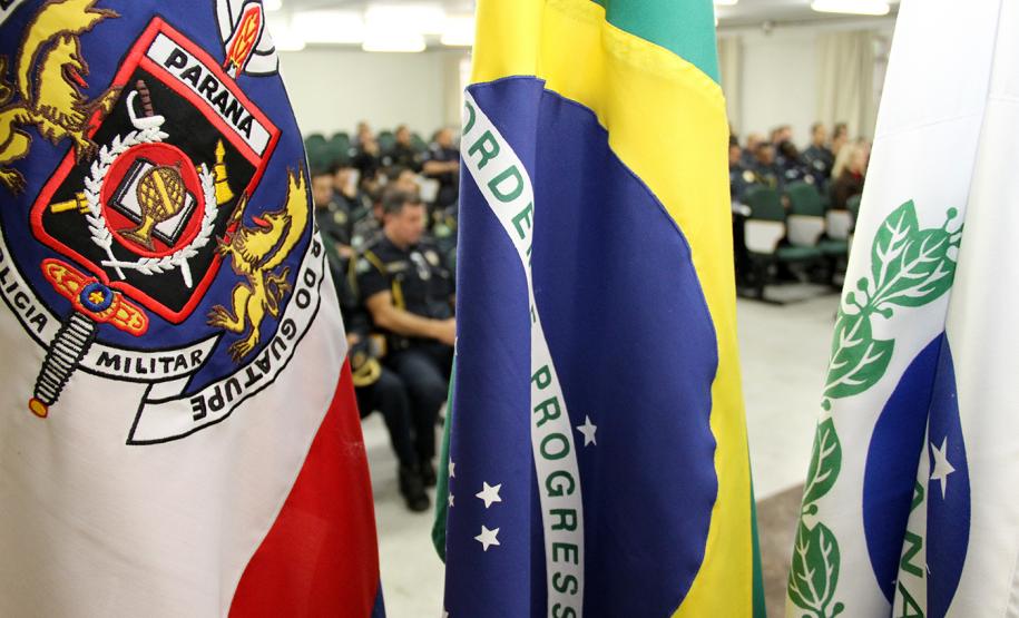 Policiais militares e guardas municipais recebem certificado do curso “Crack é possível vencer”