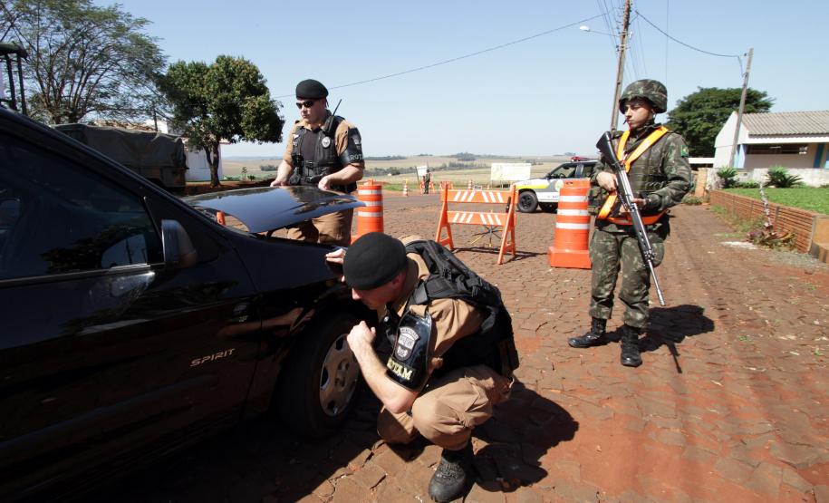 Monitoramento de fronteiras no Sul deve começar pelo Paraná, pede Beto Richa